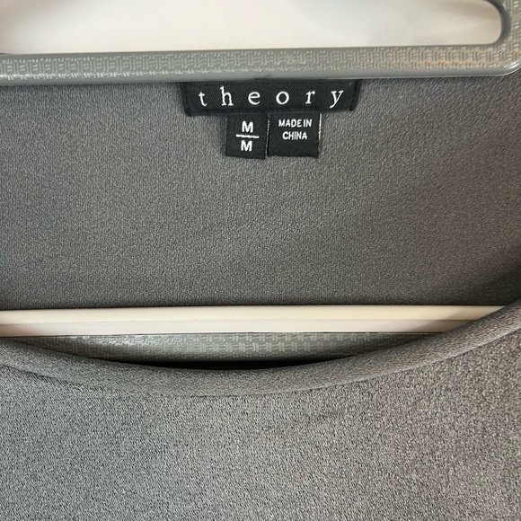Theory woman’s gray shiny‎ long sleeve split side shirt size medium - Picture 5 of 5